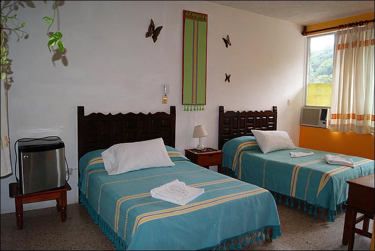 Hotel La Cabana Puerto Ángel Chambre photo